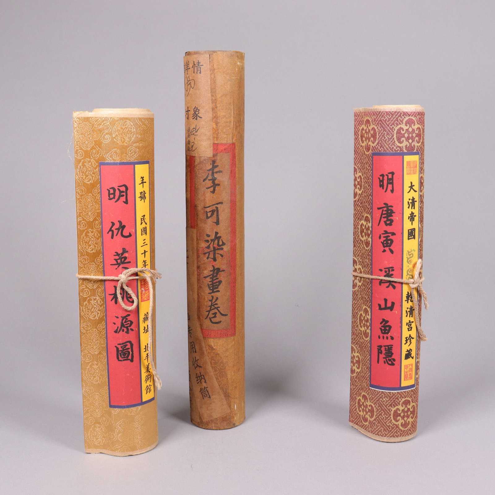 Lots Chinese fine scrolls: Lots Chinese fine scrolls.