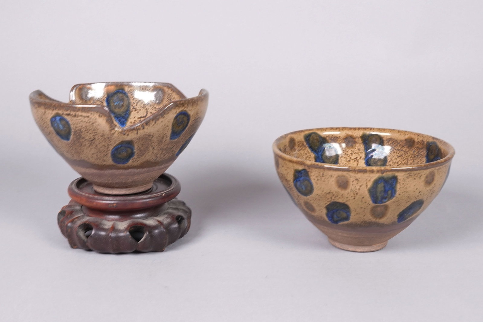 2 Chinese tea bowls: 2 Chinese fine tea bowls. Largest H: 3.1" x W: 5."