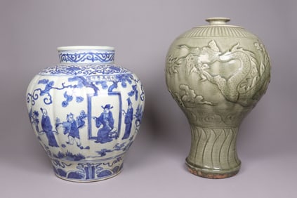 Lots Chinese tall vase