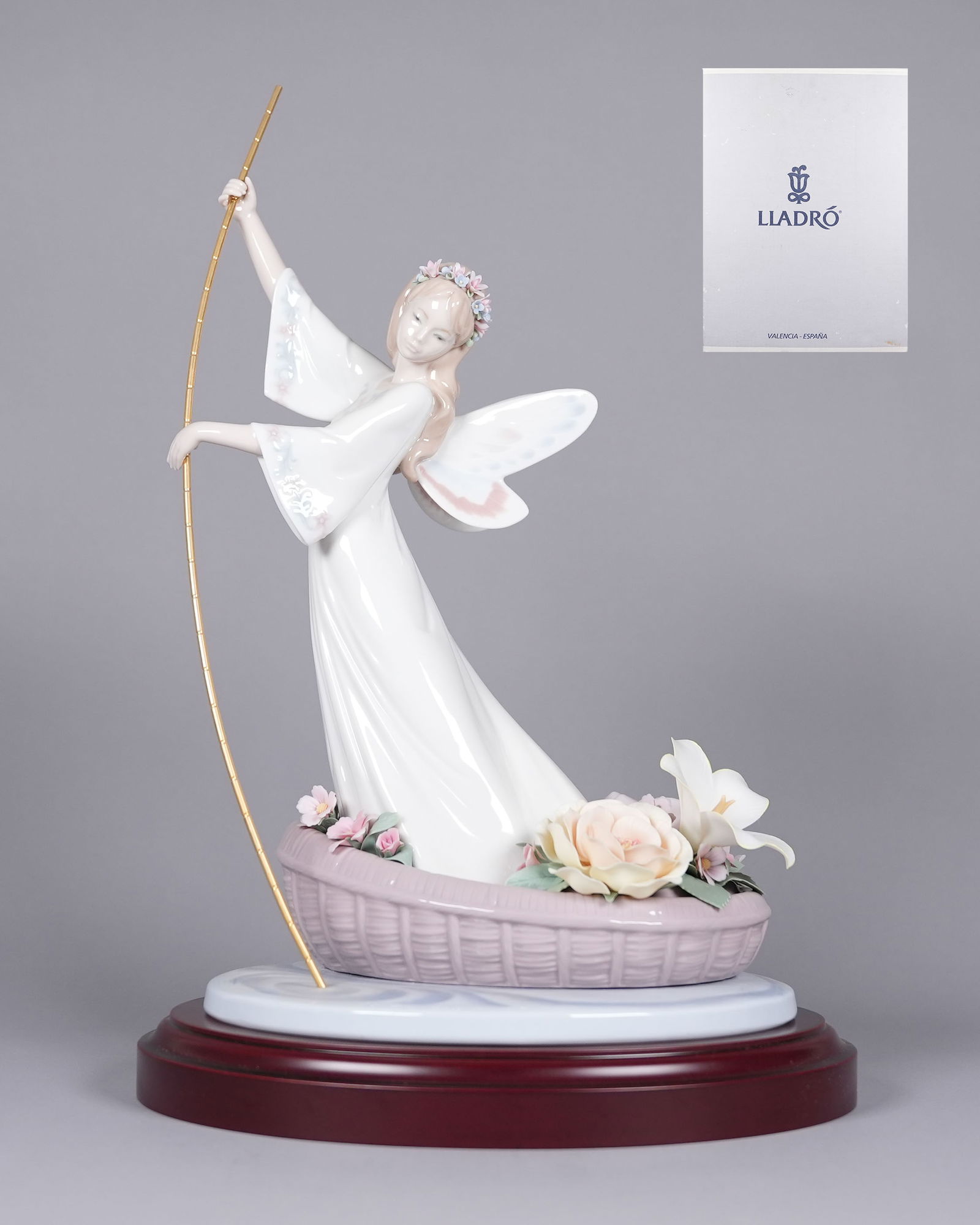 Lladro The Enchanted Lake figurine (1 of 11)