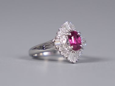Platinum natural ruby diamond ring 5.75