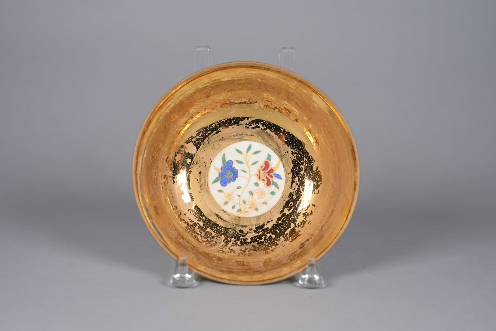 Chinese fancy bowl: Chinese fancy bowl. H: 3" x W: 7.5."