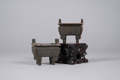 Lots Chinese carved bronze