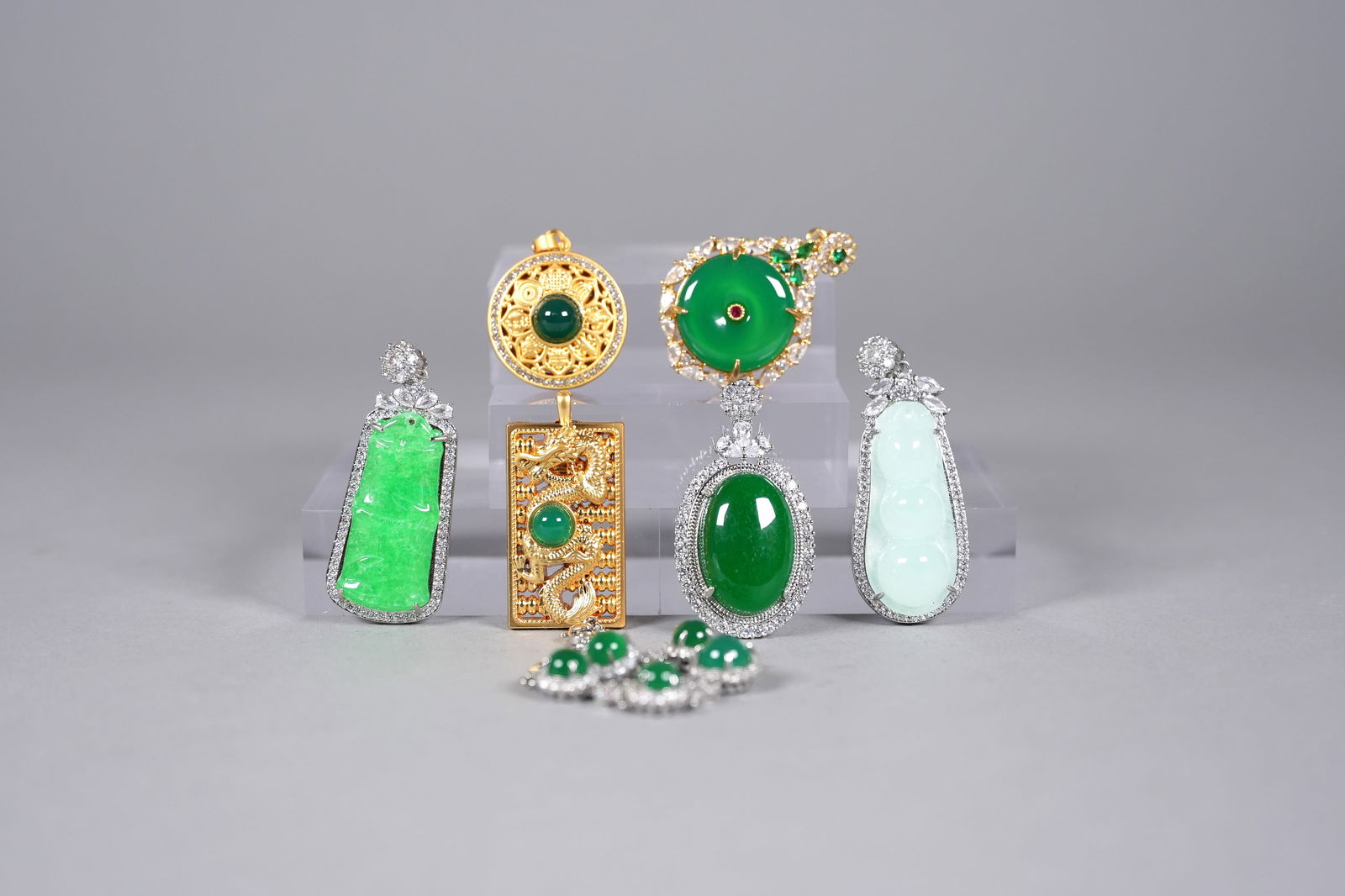 Lots Chinese fine items ungraded (1 of 7)