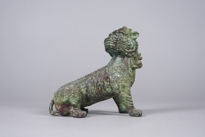 Chinese bronze beast