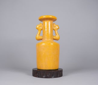 Chinese yellow crackled vase