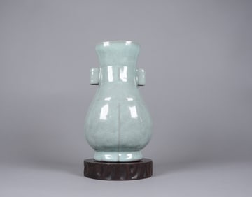 Chinese celadon handled vase