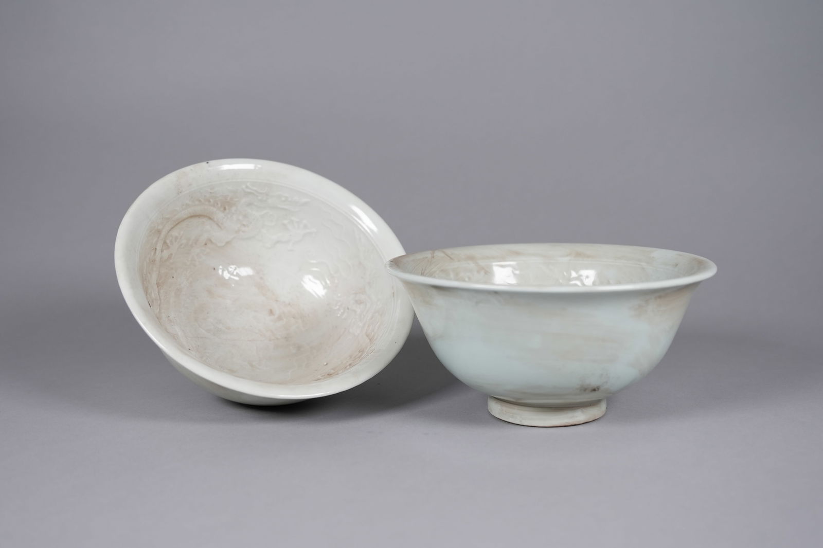 2 Chinese large bowls (1 of 7)