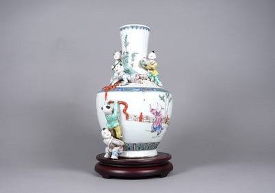 Chinese 19th c porcelain vase
