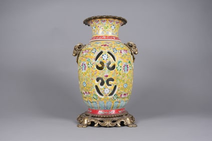 Chinese fine vase bronze setting