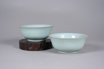 Lots Chinese celadon bowls