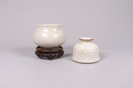 Lots Chinese crackled porcelains