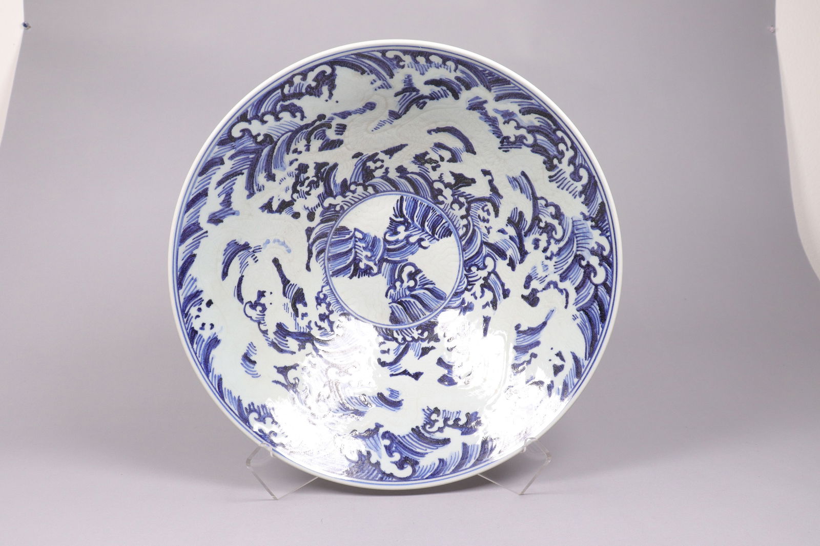 Chinese massive b/w fine bowl (1 of 6)
