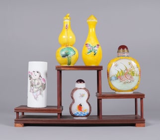 Lots Chinese snuff bottles