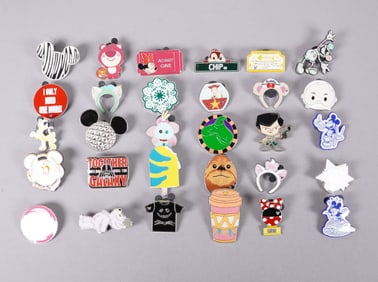 Lots Disney pins
