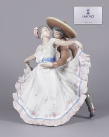 Lladro Classic Fall figurine