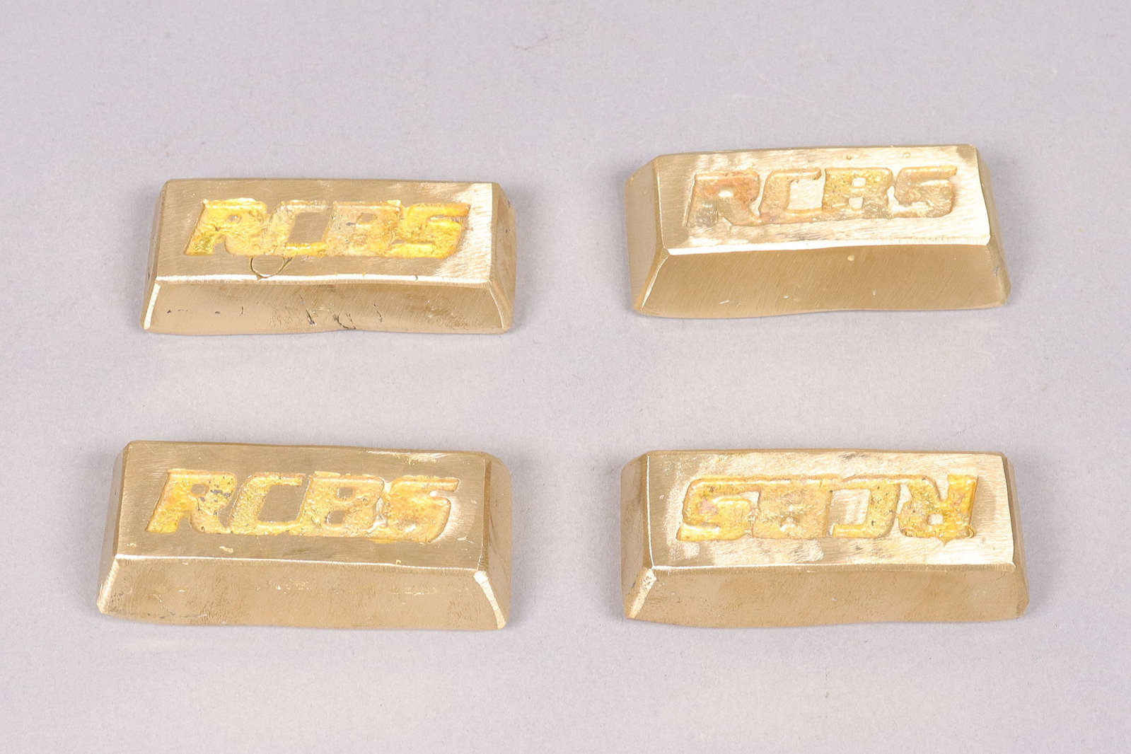 Lots carved ingots ungraded: Lots carved ingots ungraded, condition selling it as is. We do not guarantee of any grading, marking, or material. All sales are final, no return.