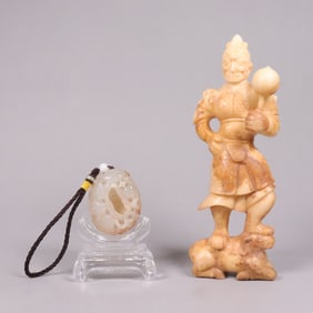 Lots Chinese carvings