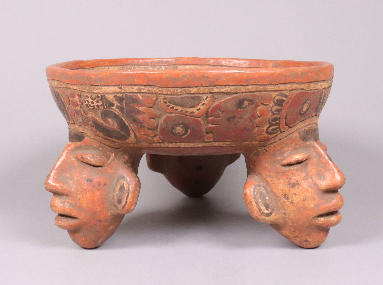 Important antique South American pottery plate (1 of 6)