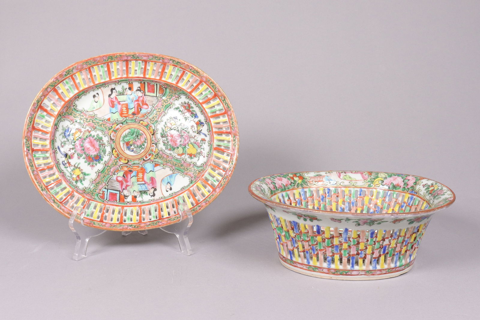 Lots Chinese antique porcelains: Lots Chinese antique porcelains, largest H: 3.1" x W: 8."