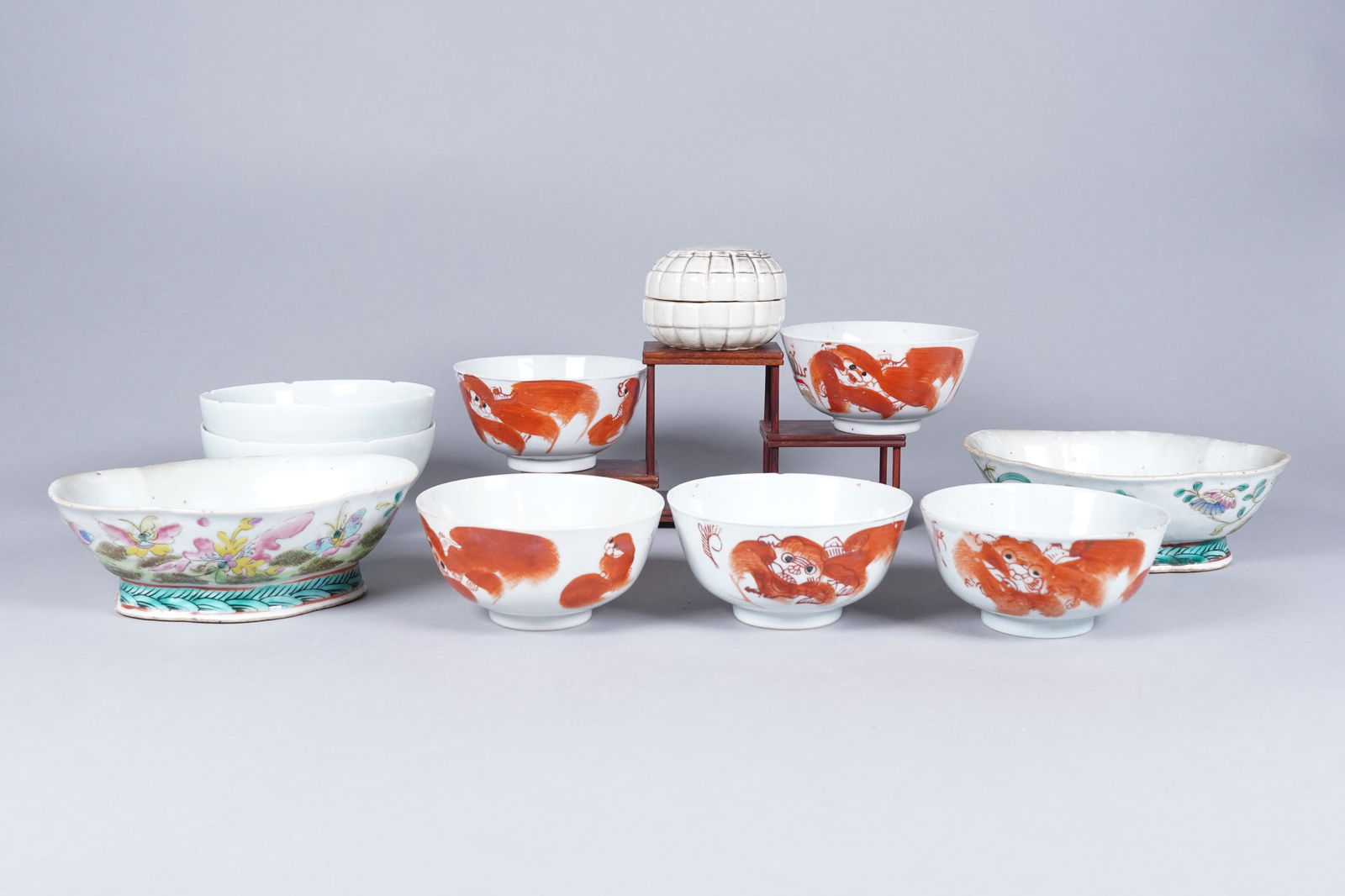 Lots Chinese antique porcelains: Lots Chinese fine antique porcelains, largest H: 2.5" x W: 7."
