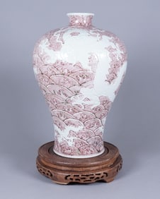 Chinese estate dragon vase