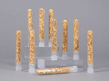 Lots gold flakes ungraded