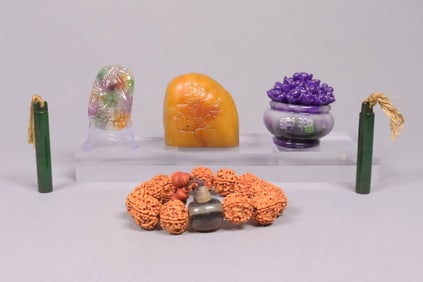 Lots Chinese carvings