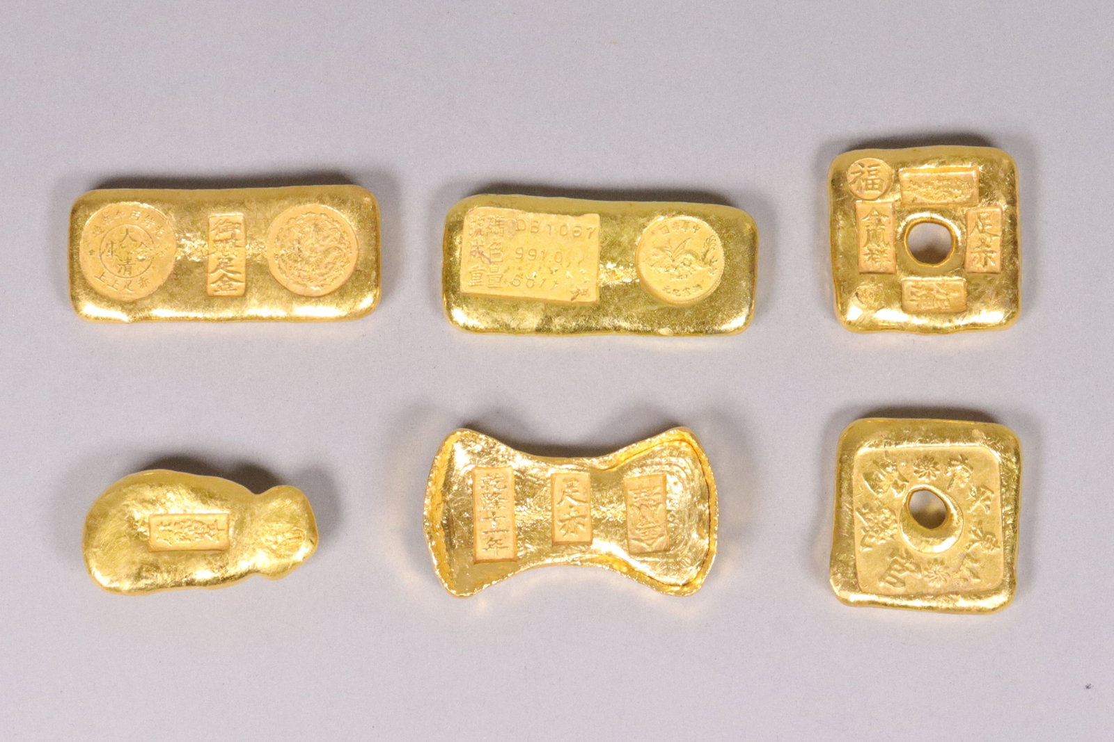 Lots Chinese ingots ungraded: Lots Chinese ingots and coins, ungraded or authenticated. We do not guarantee any material, age, grading. All sales are final, no return.