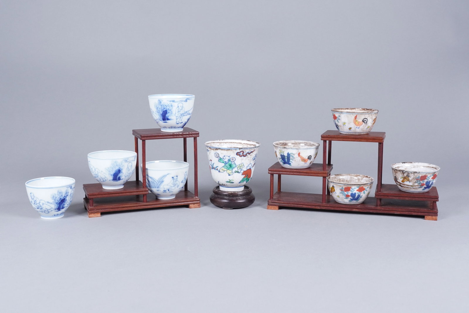 Lots Chinese fine cups: Lots Chinese fine cups. Largest H: 2.5" x W: 3.2."