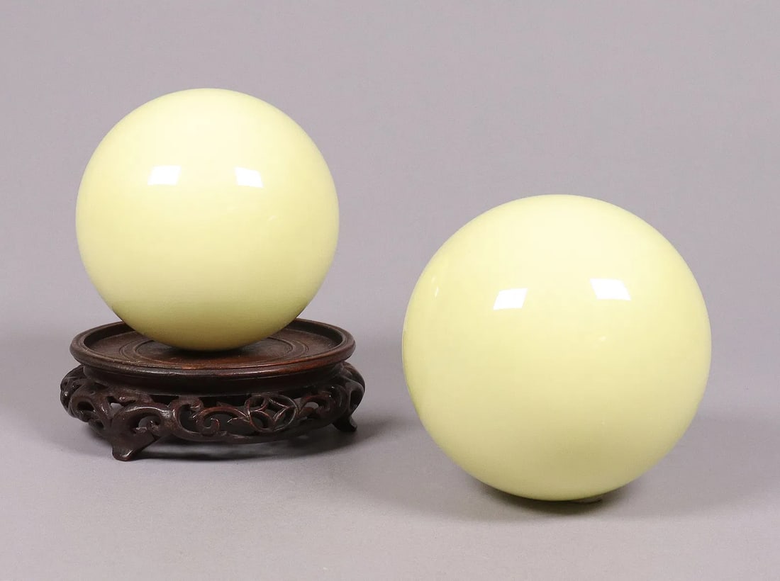 2 Chinese glow balls with box: 2 Chinese glow balls with wooden box.