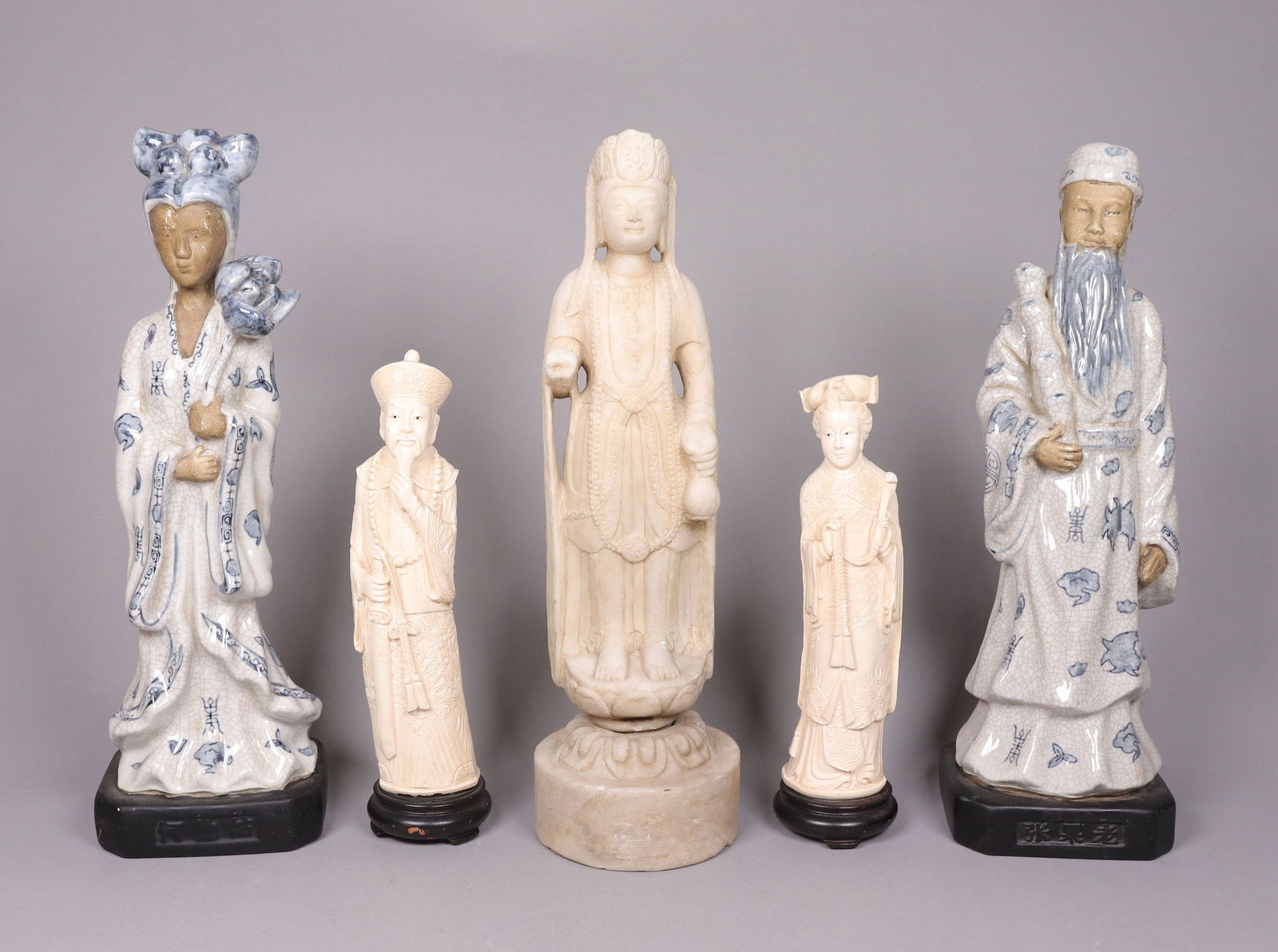 Lots Asian figures: Lots Asian figures.