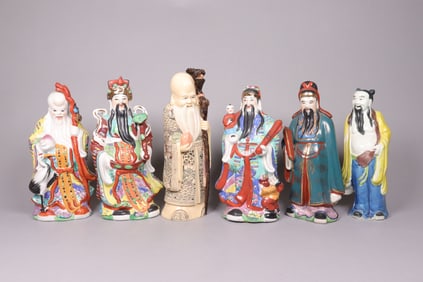 Lots Chinese deities
