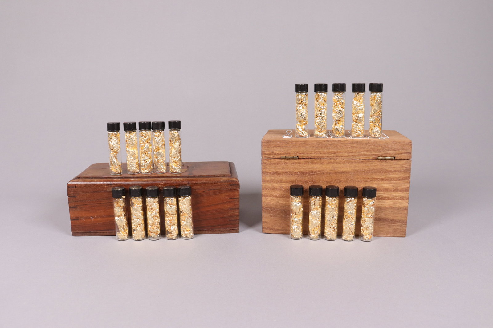 Lots gold flakes ungraded: Lots gold flakes ungraded, or did not tested. All sales are final, no return.