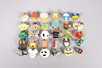 Lots Disney pins