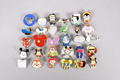 Lots Disney pins