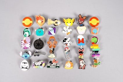 Lots Disney pins