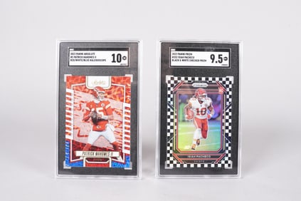 Lots Patrick Mahomes SGC card