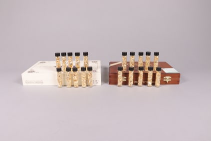 Lots gold flakes ungraded