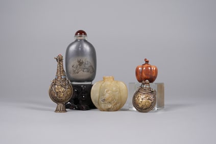 Lots Chinese snuff bottles