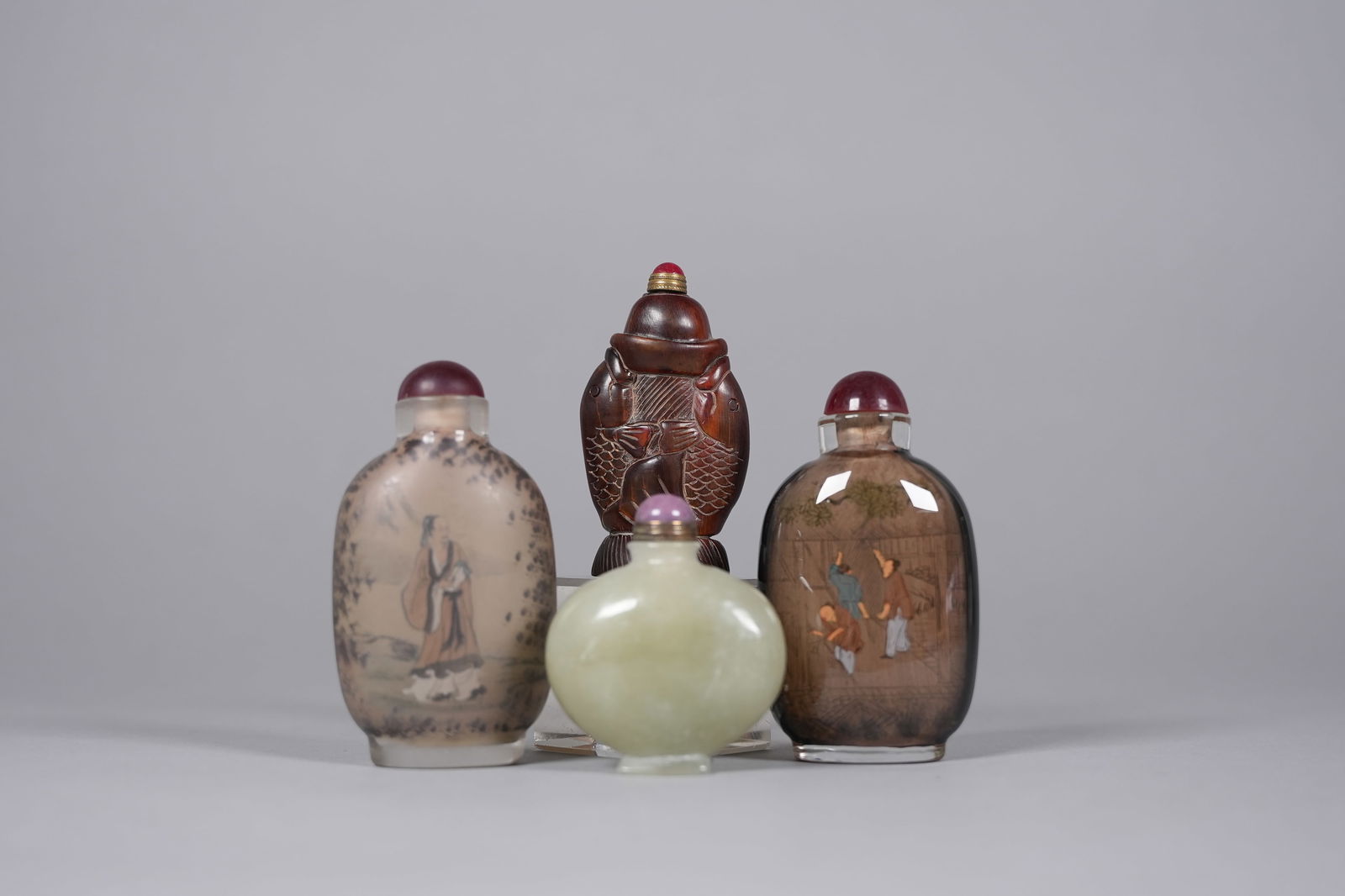Lots Chinese snuff bottles (1 of 7)
