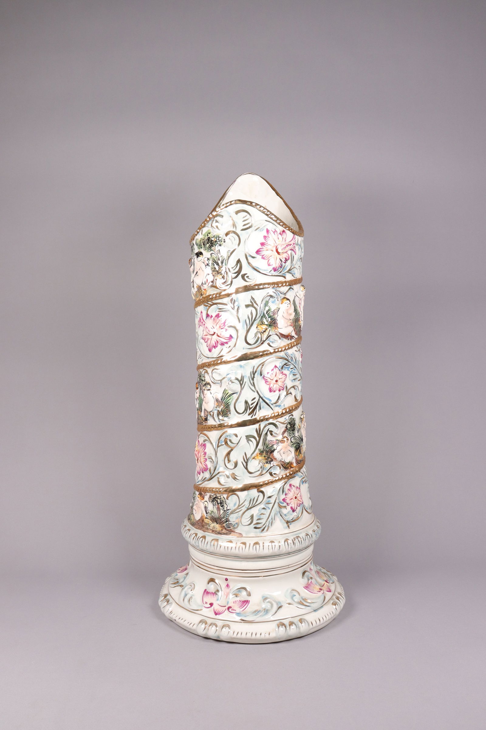 Vintage large Capodimonte vase (1 of 8)