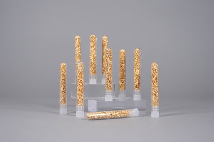 Lots gold flakes ungraded