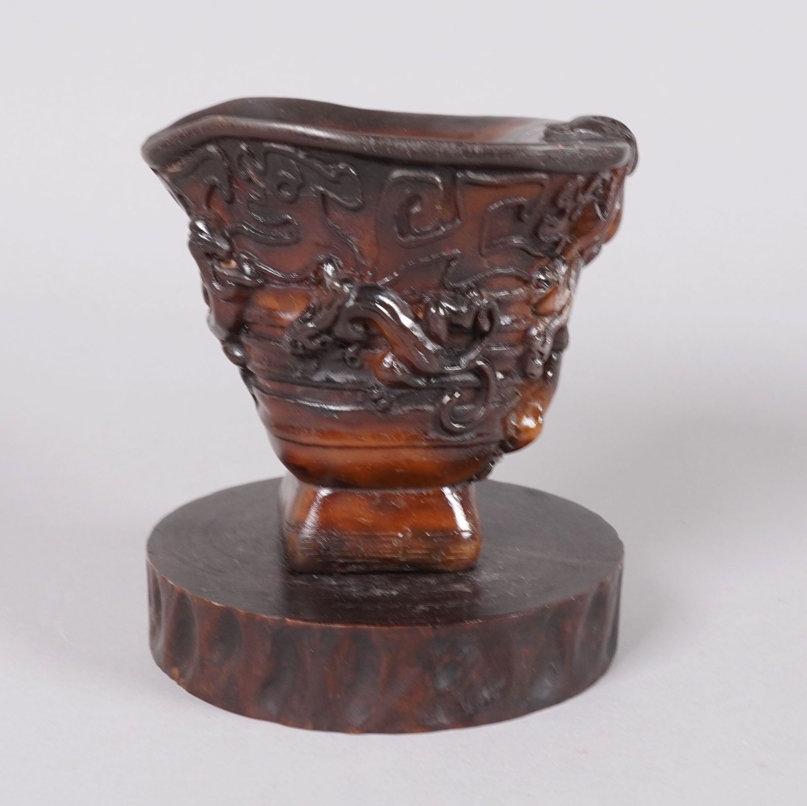 Chinese fine carved cup: Chinese fine carved cup. H: 4.5" x W: 5.2."