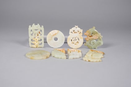 Lots Chinese carvings