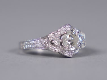 14 kt white gold diamond ring US 6