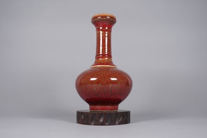 Chinese fine red vase