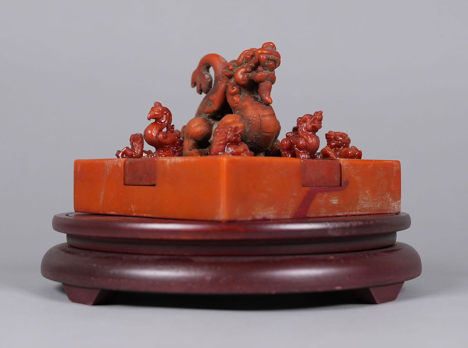 Lots Chinese carved items: Lots Chinese fine carved items. H: 3.2" x W: 5."