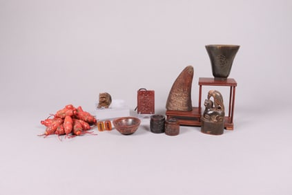 Lots Chinese carvings