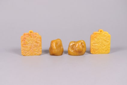 Lots Chinese carvings